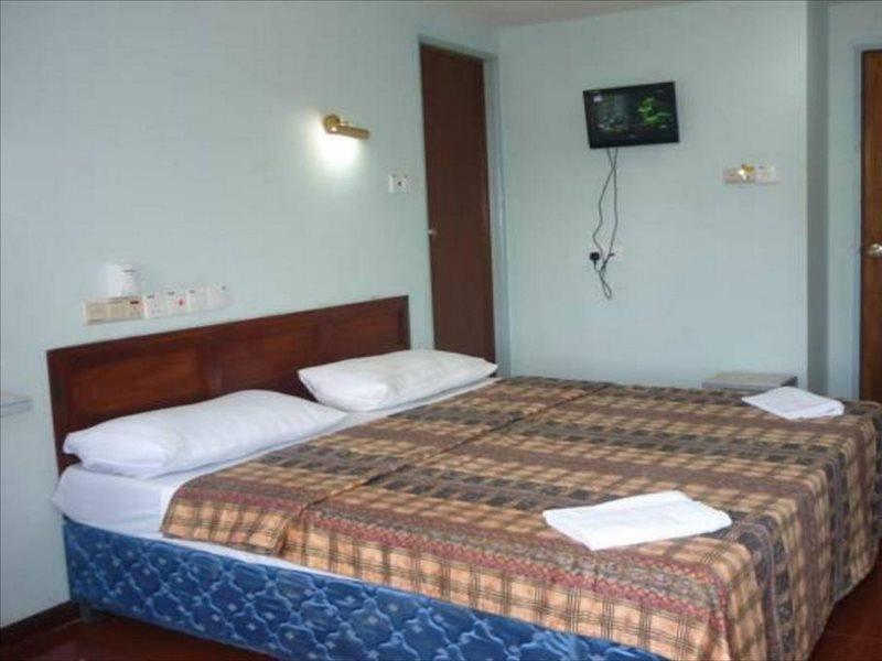 A&J Budget Hotel Кота-Кинабалу Экстерьер фото